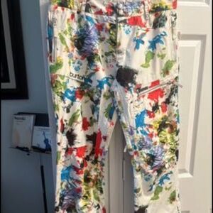 Burton Women’s Snowboarding Pants -size Large.